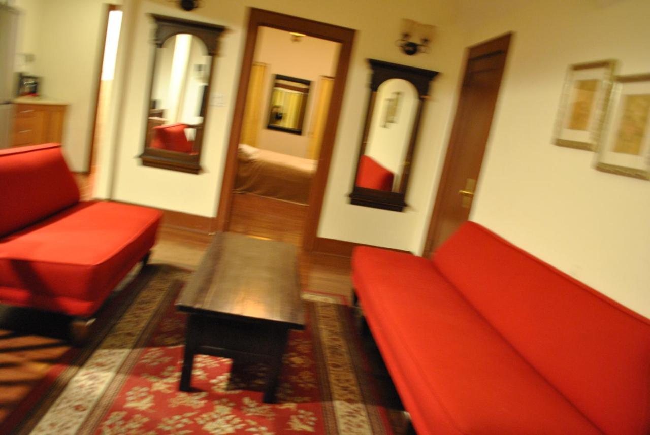 Ewr Airport Multilevel Guest House Room With 2-3 Beds Newark Eksteriør bilde