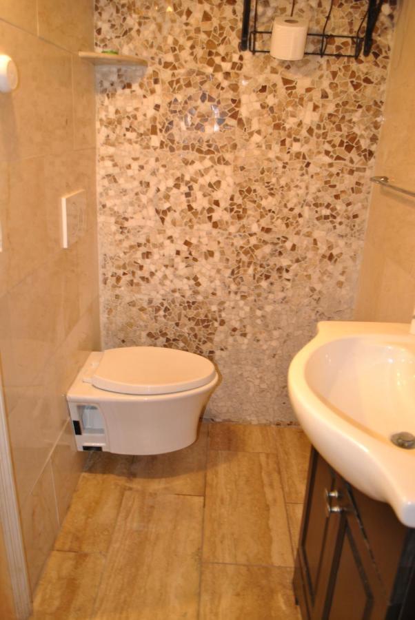 Ewr Airport Multilevel Guest House Room With 2-3 Beds Newark Eksteriør bilde