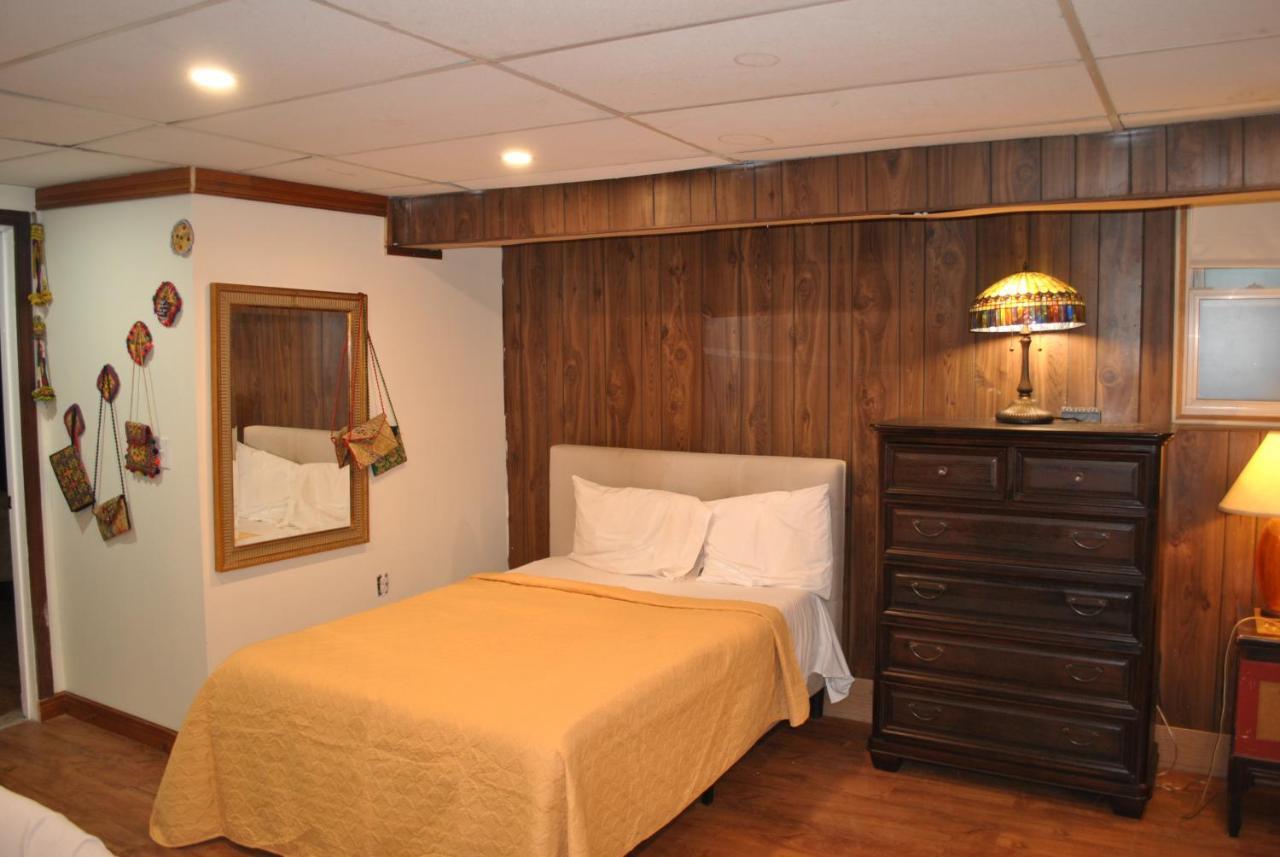 Ewr Airport Multilevel Guest House Room With 2-3 Beds Newark Eksteriør bilde