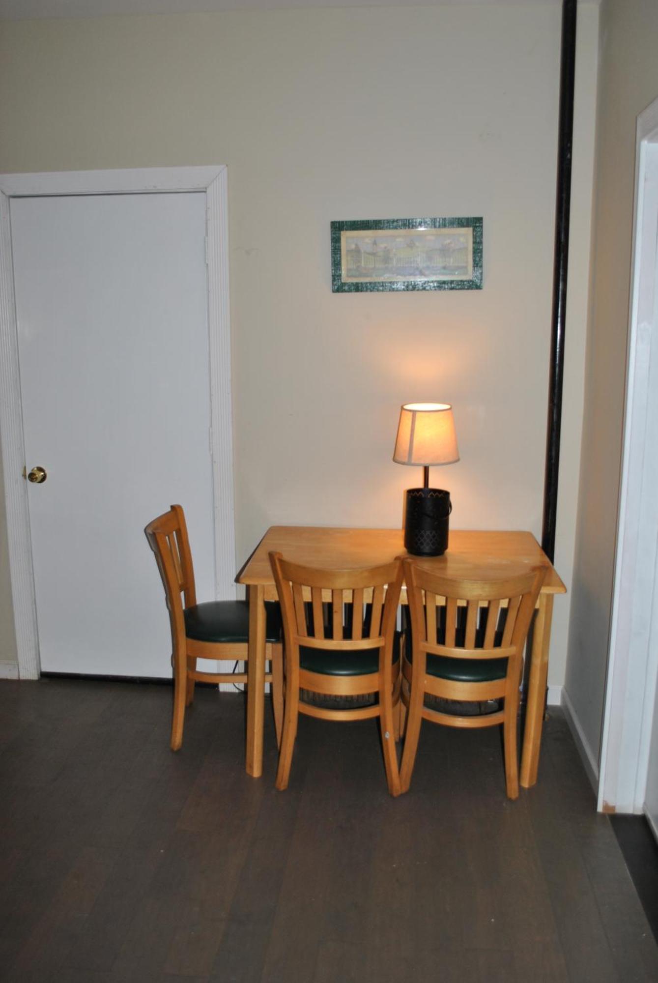 Ewr Airport Multilevel Guest House Room With 2-3 Beds Newark Eksteriør bilde